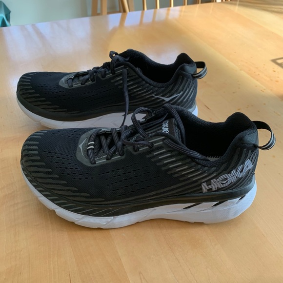 hoka clifton 5 womens size 8